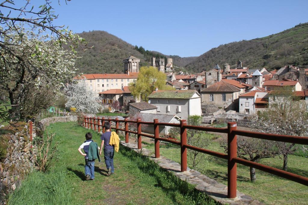 Hotel La Bougnate Blesle Dış mekan fotoğraf